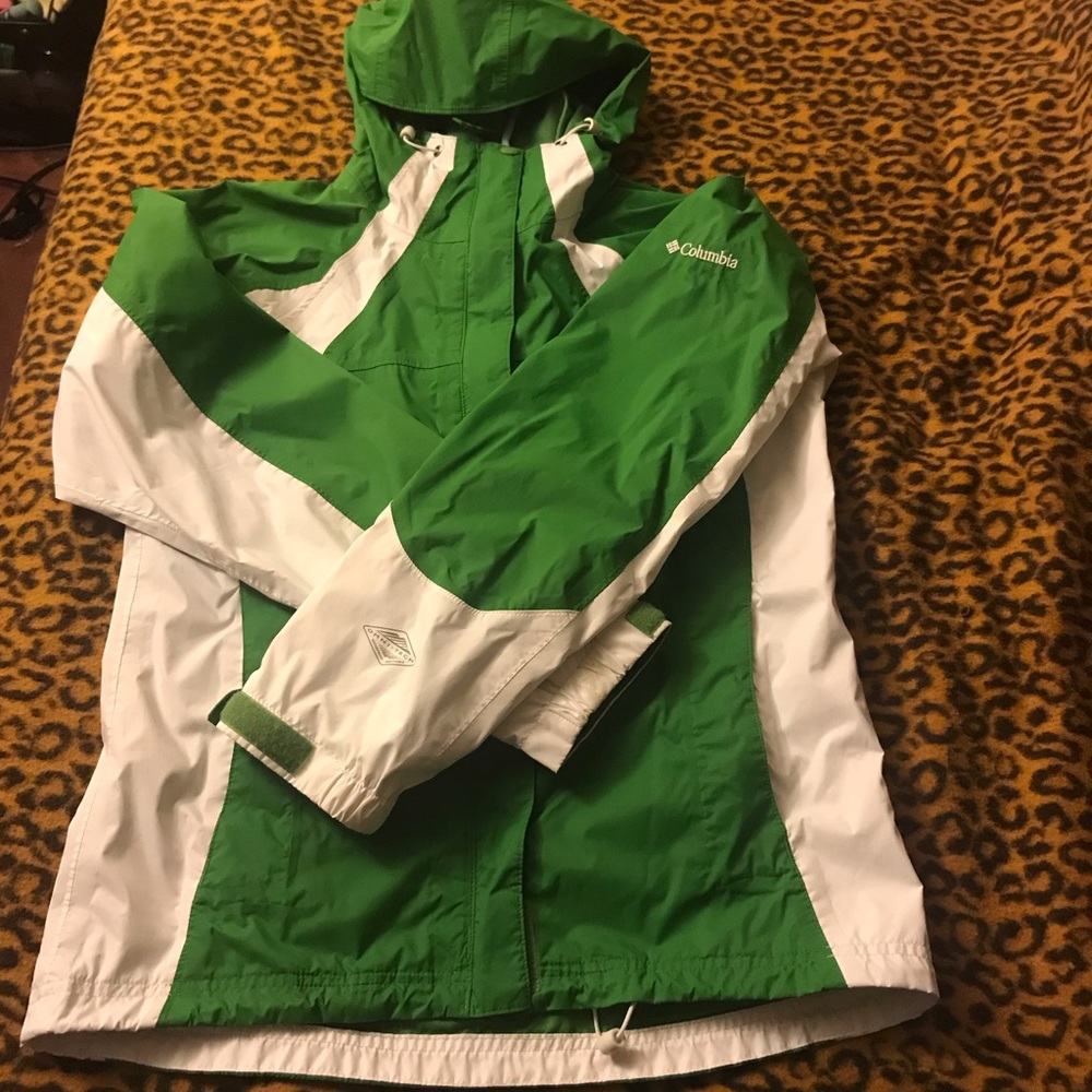 Columbia -Omni-tech - Green & White -Jacket Sz. S